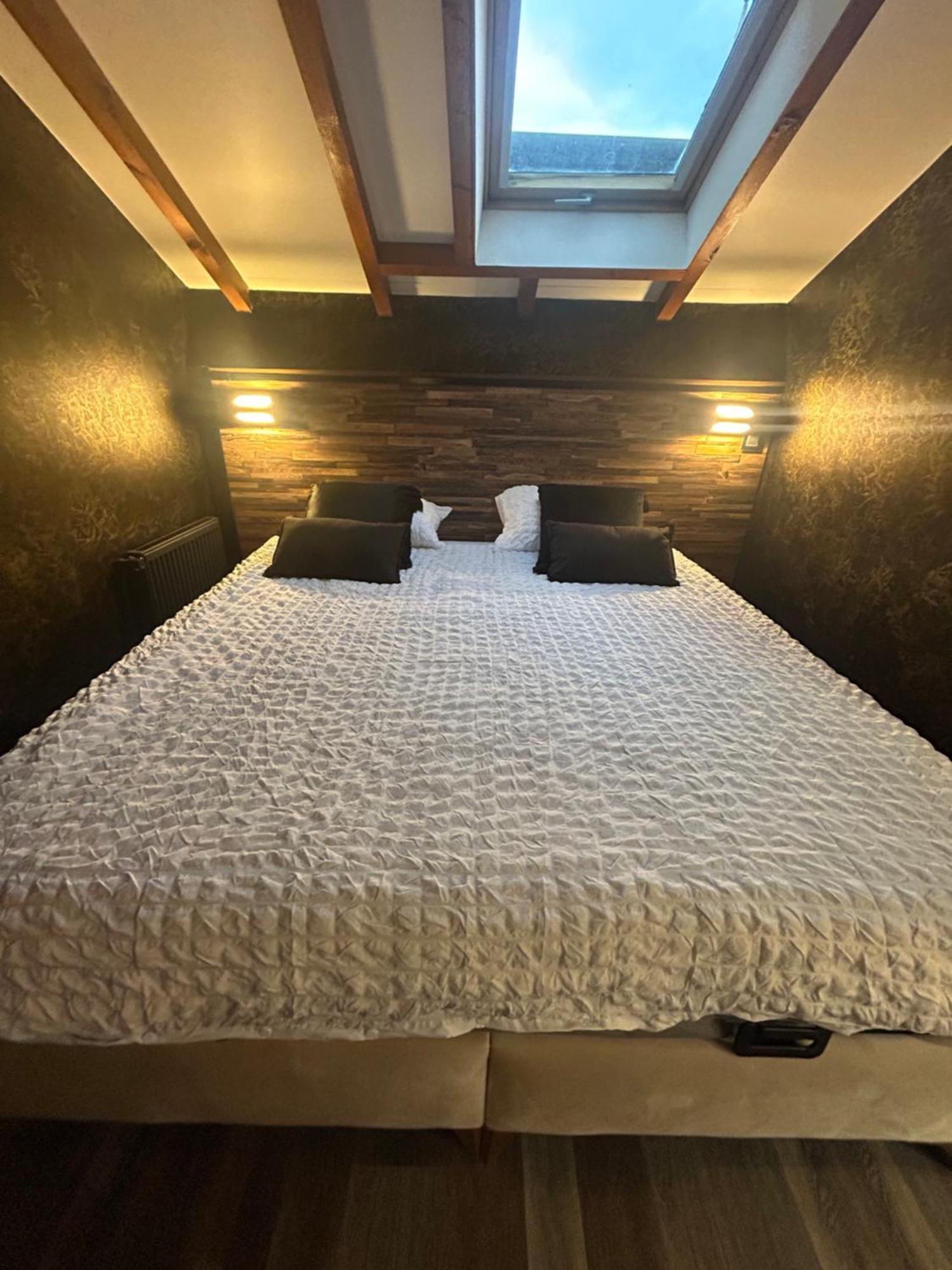 Appart Hotel Le 8 La Suite - Parking Gratuit - Mâcon Zewnętrze zdjęcie
